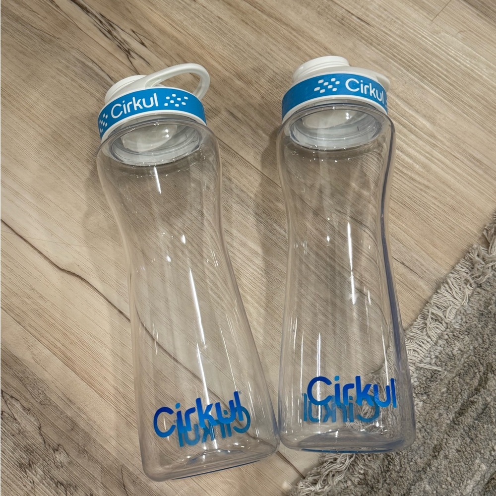 Cirkul Clear and Blue Water Bottles Set of 2